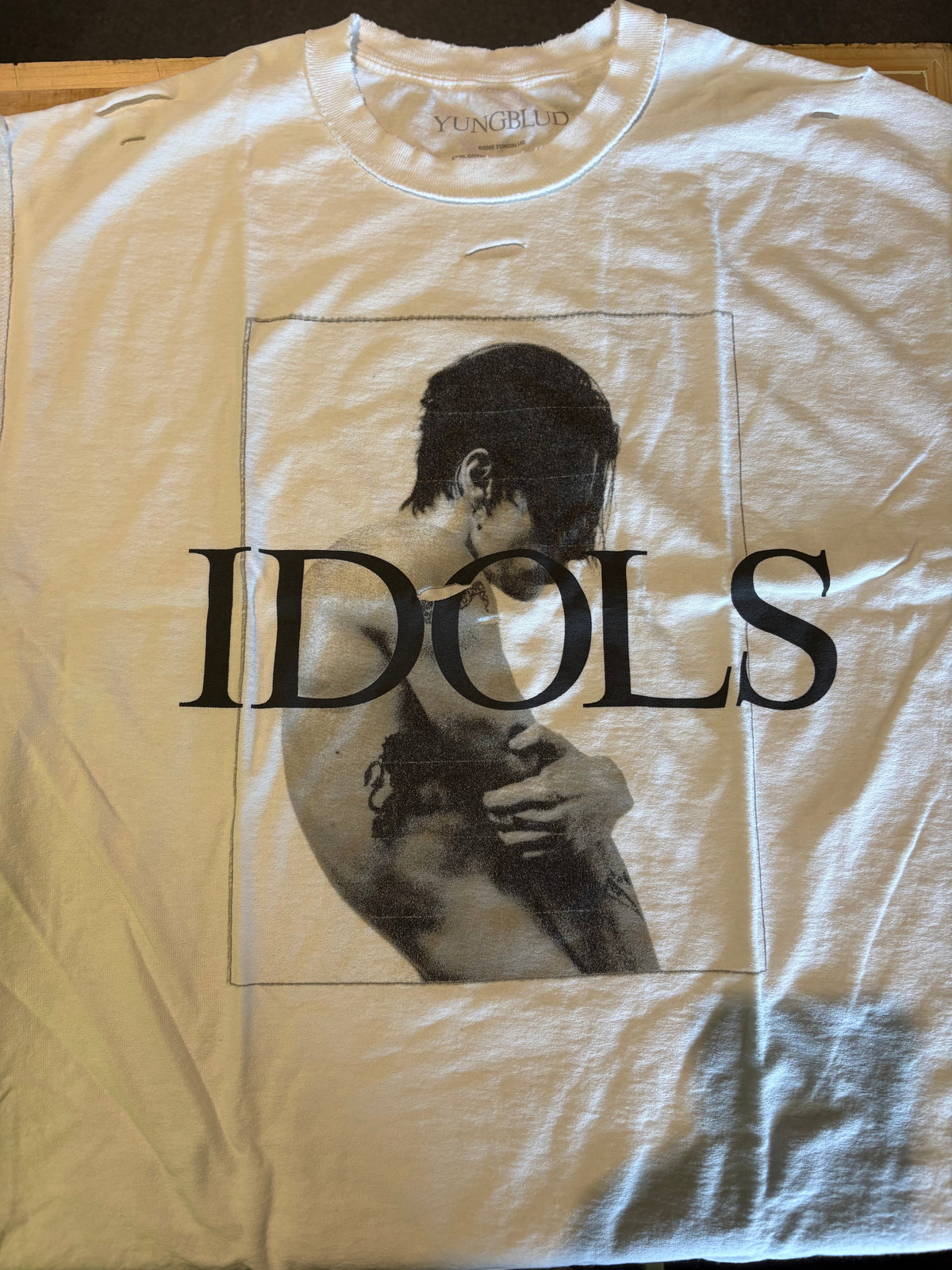 Yungblud Idols Pre-Cut T-Shirt, White, L-BoldPlay